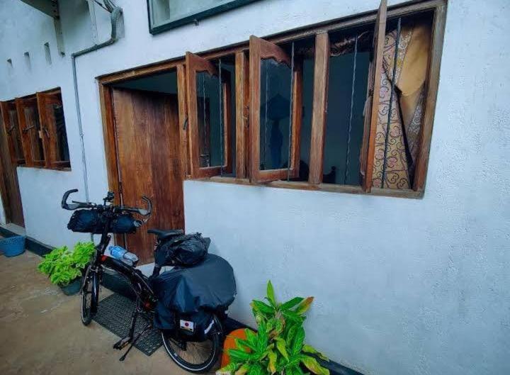 Lucky Holiday Home 아누라다푸라 외부 사진